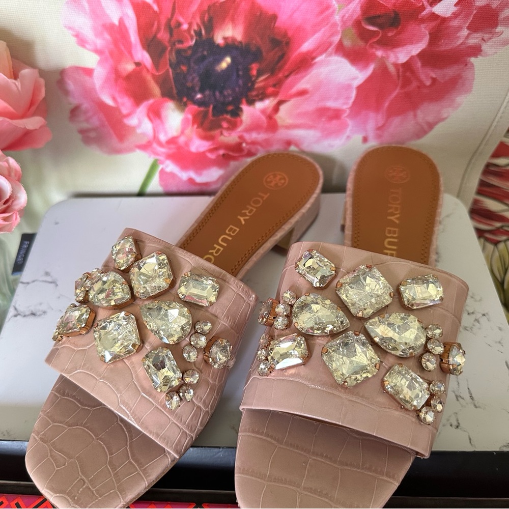Tory Burch light pick sandals with crystalline embellishments! BNWOTs